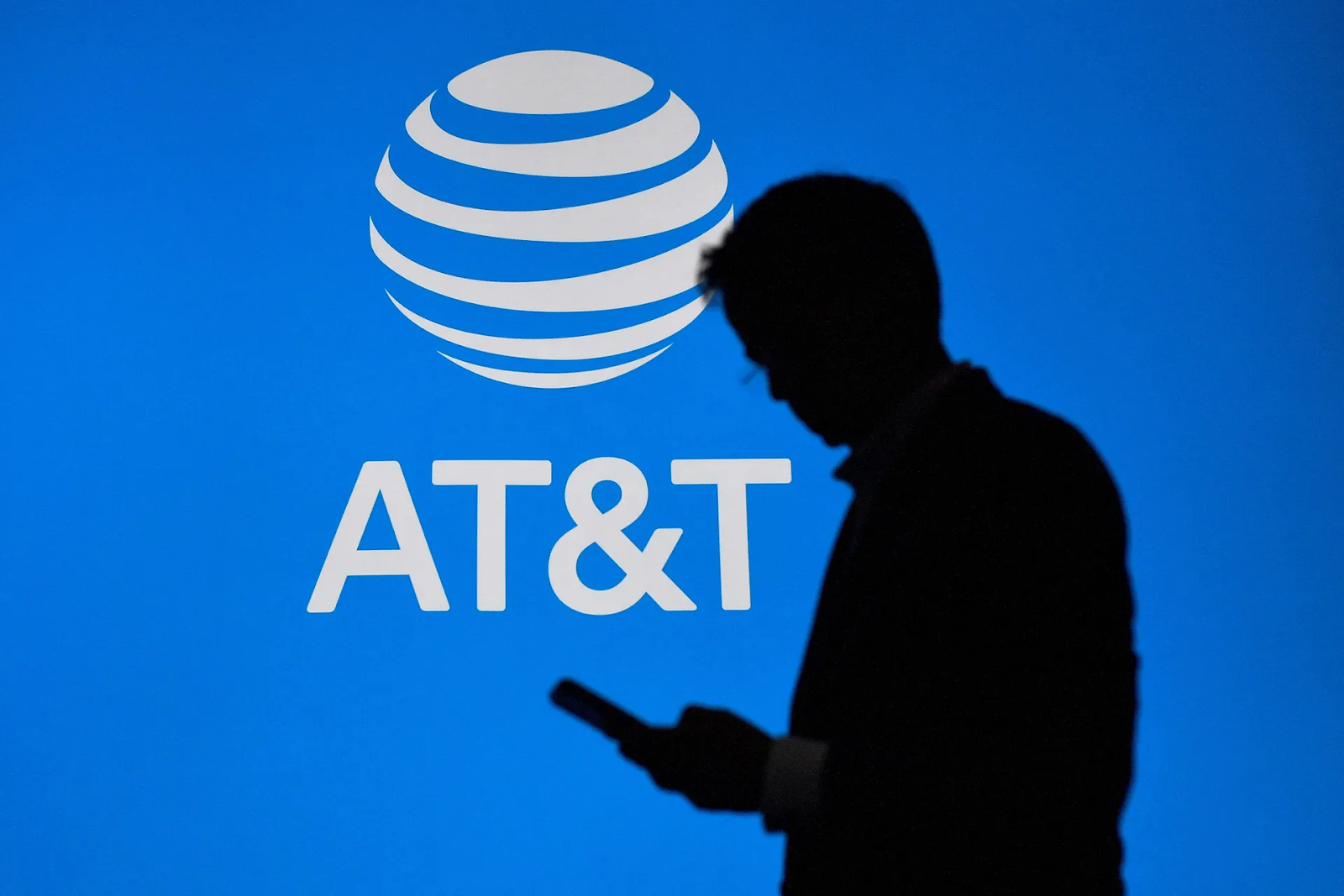 Компания AT&T заплатила хакерам, чтобы они удалили данные 